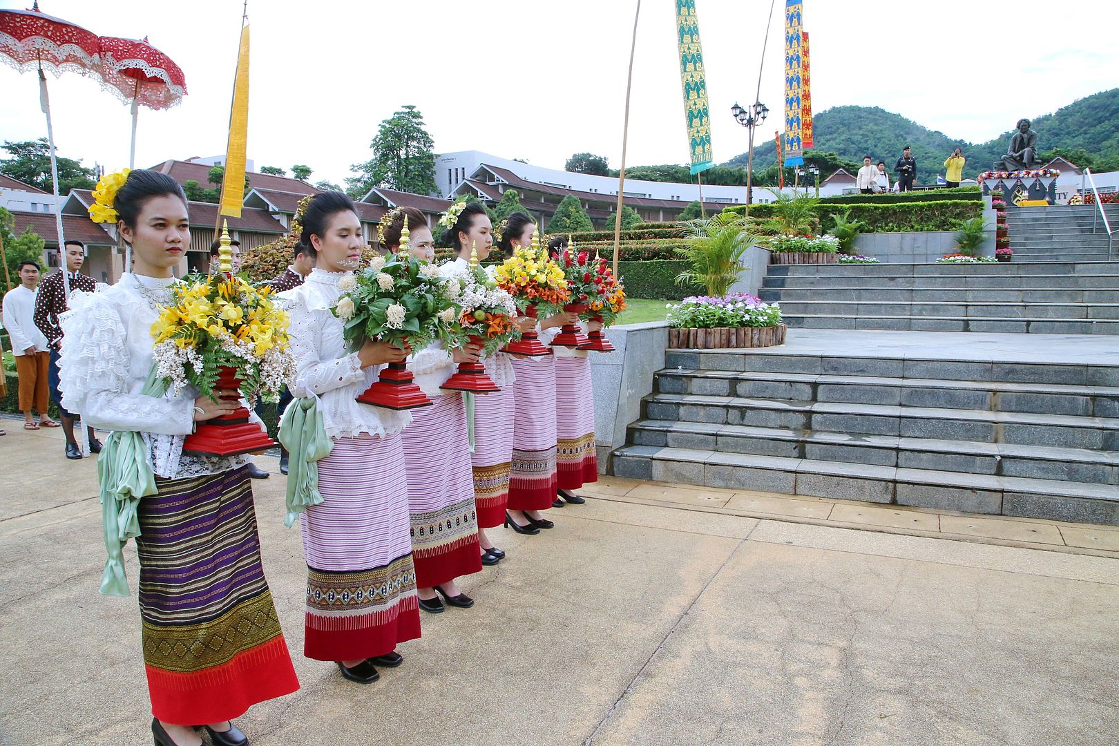 MFU News : Than_Ha_Mae_Fah_Laung_2561__3_.JPG