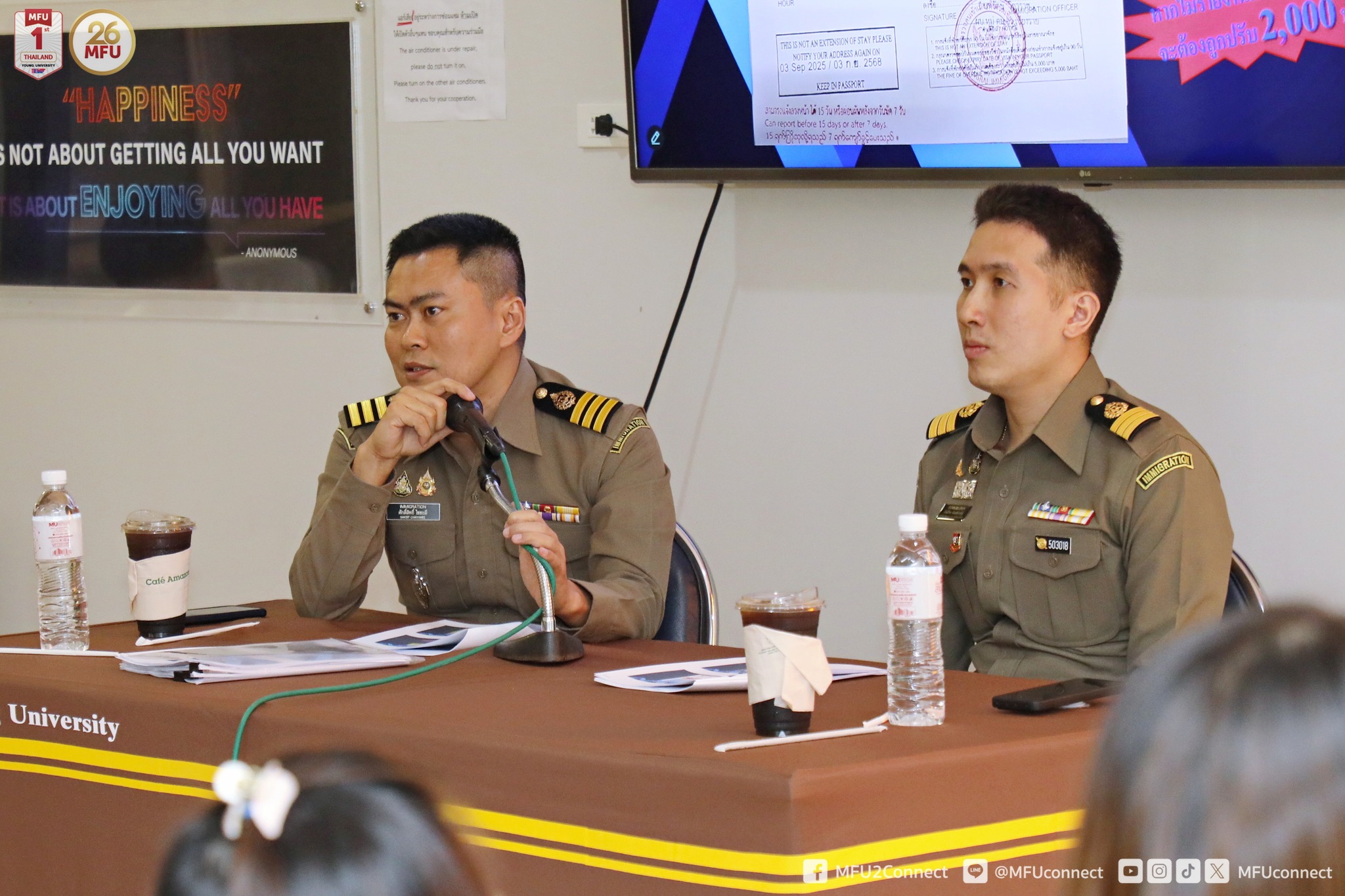 มฟล. เตรียมพร้อมรับนักศึกษาต่างชาติ จัดการบรรยายเรื่อง กฎระเบียบการพำนักในประเทศไทยของชาวต่างชาติ ร่วมกับสำนักงานตรวจคนเข้าเมืองจังหวัดเชียงราย